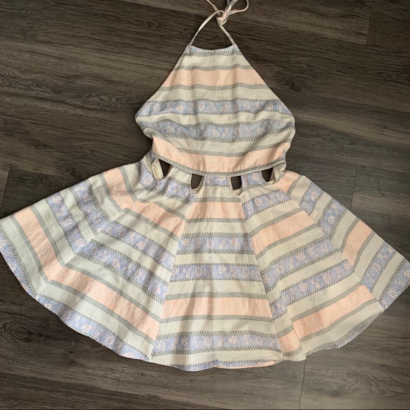 NWT Chelsea & Violet Printed Halter Cutout Dress - Picture 2 of 7